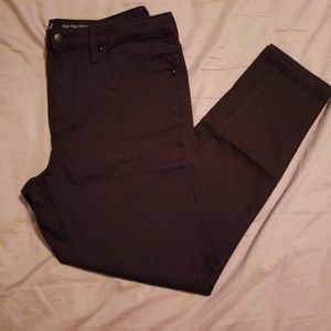 ***CLOSEOUT***Maroon skinny jean